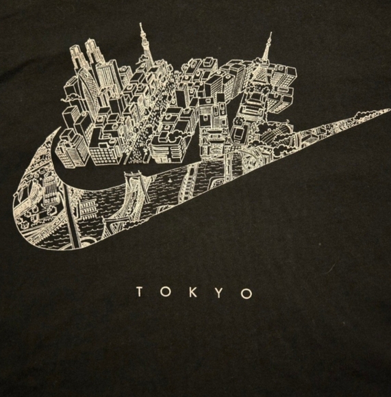 Nike Tokyo Short Sleeve T-Shirt in Black Size Small Mens. - Picture 2 of 6